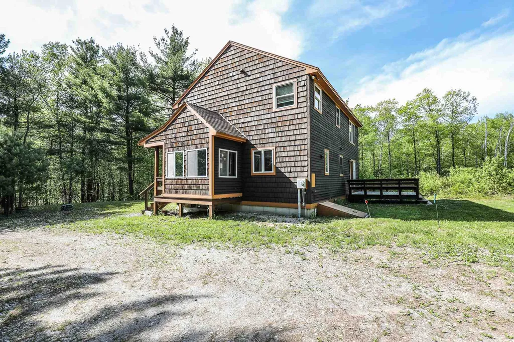 24 Red House Road Newbury NH 03255