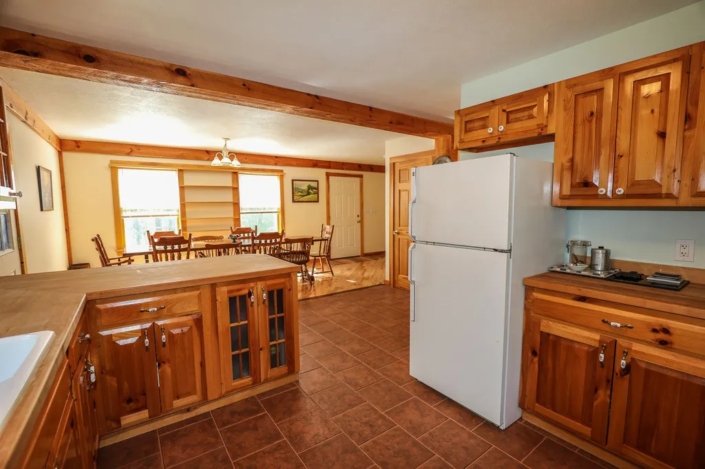 24 Red House Road Newbury NH 03255