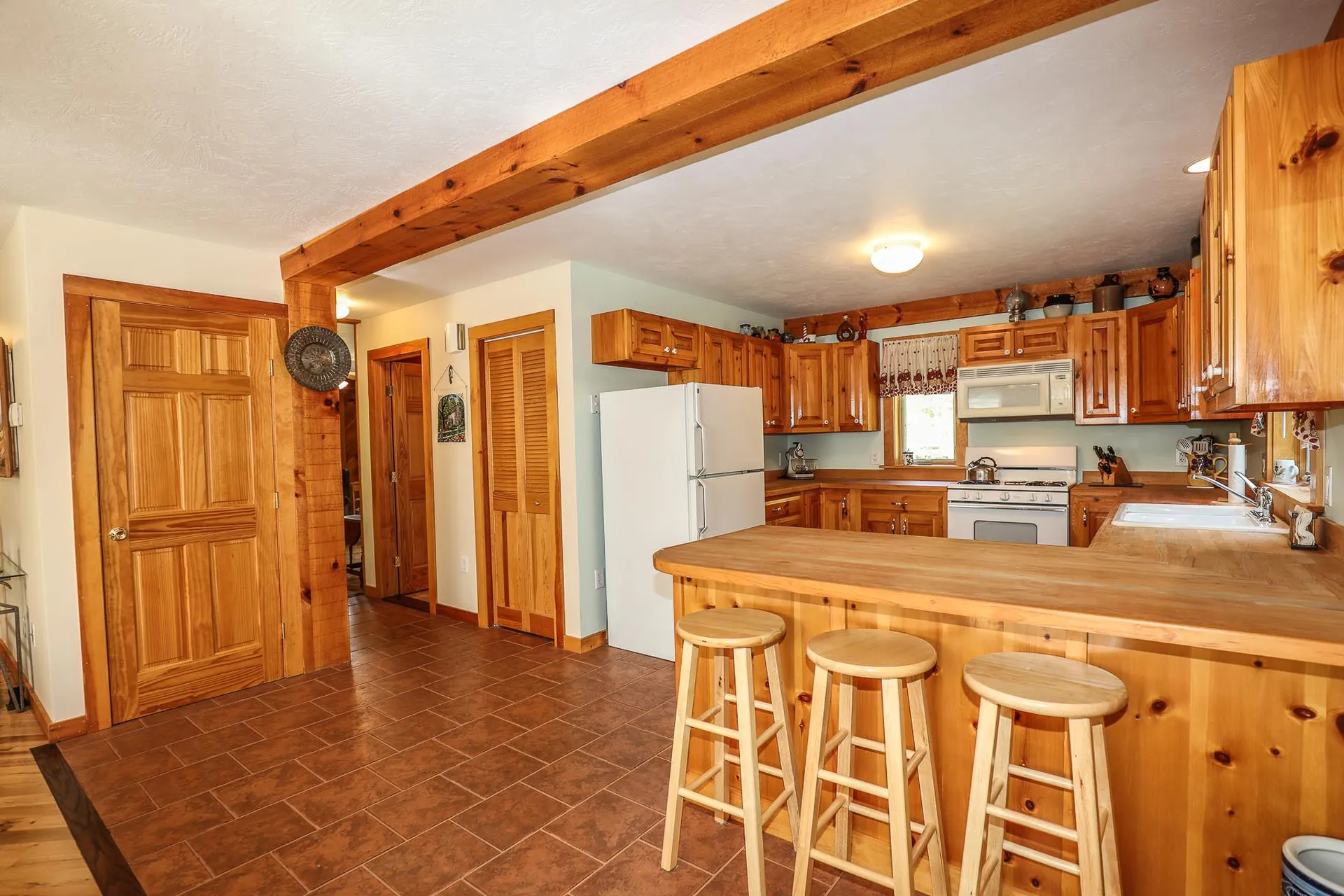 24 Red House Road Newbury NH 03255