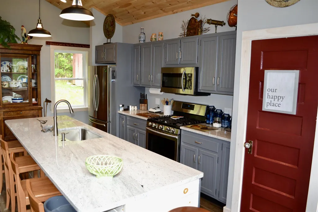 88 Buck Road Warren VT 05674