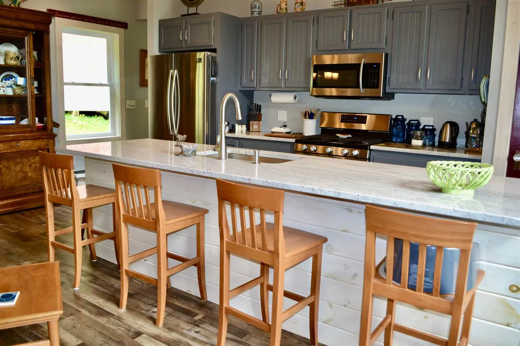 88 Buck Road Warren VT 05674
