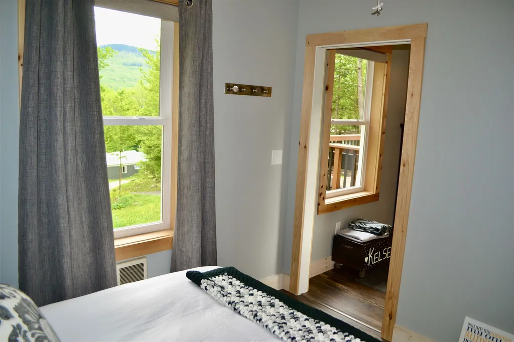 88 Buck Road Warren VT 05674