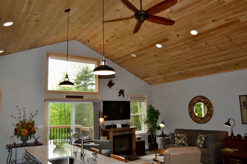 88 Buck Road Warren VT 05674