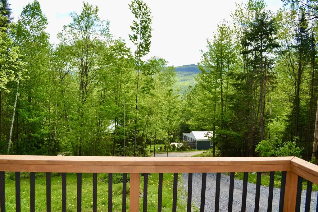88 Buck Road Warren VT 05674