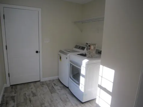18 Carole Court Rochester NH 03868