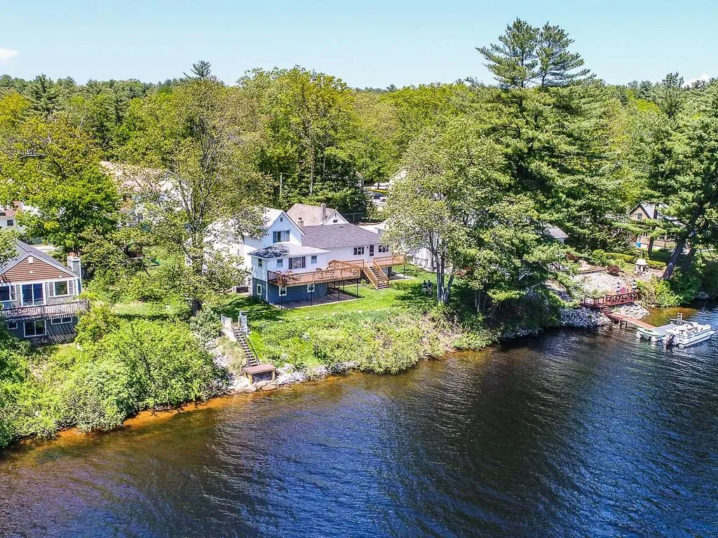 109 W Riverbank Road Manchester NH 03102