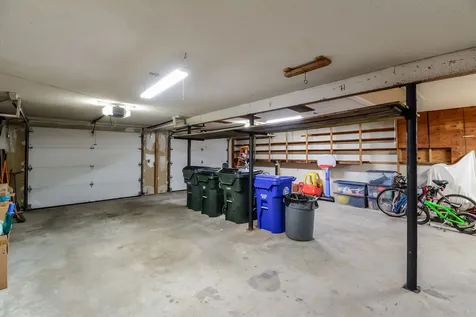109 W Riverbank Road Manchester NH 03102