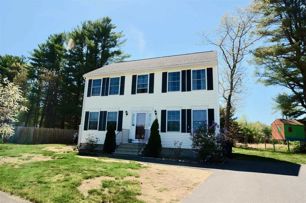 35 Amy Way Concord NH 03303