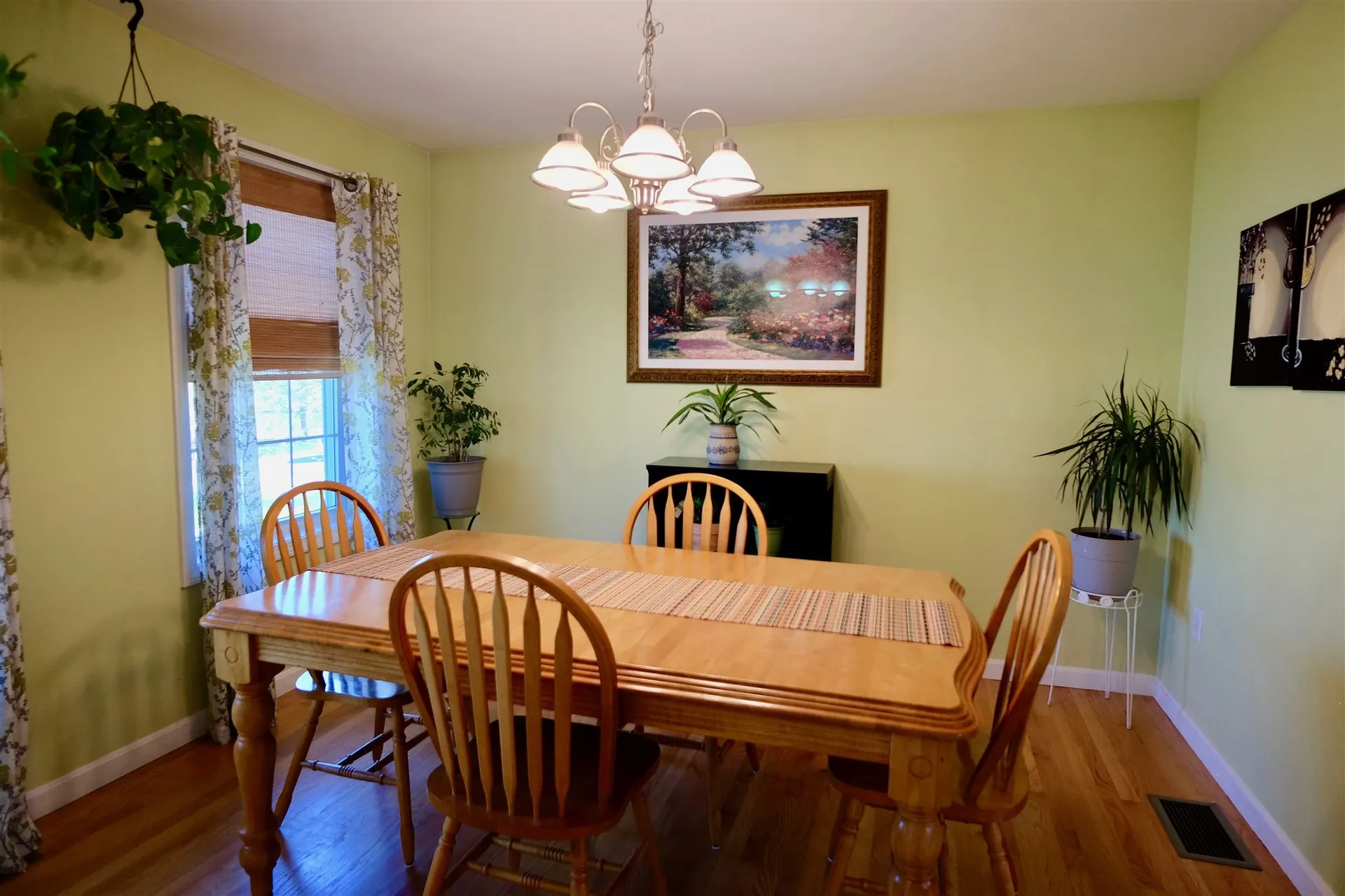 35 Amy Way Concord NH 03303