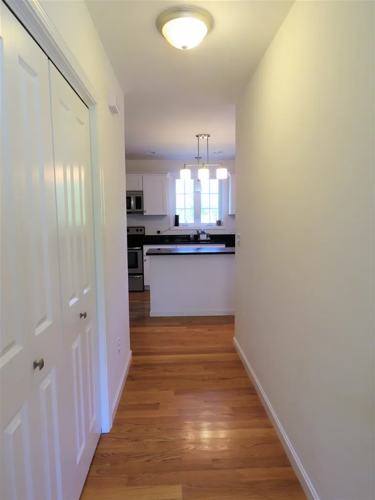 12 Sarah Way Newton NH 03858