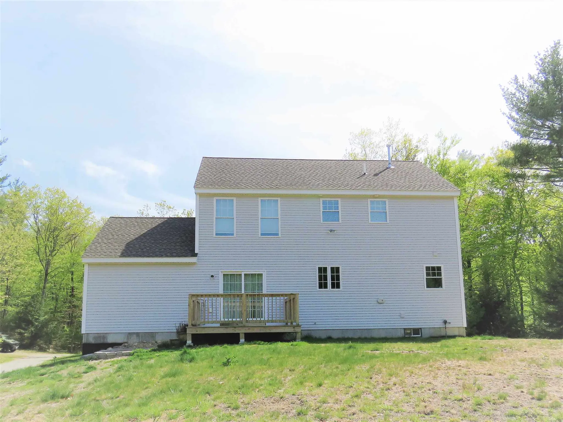 12 Sarah Way Newton NH 03858