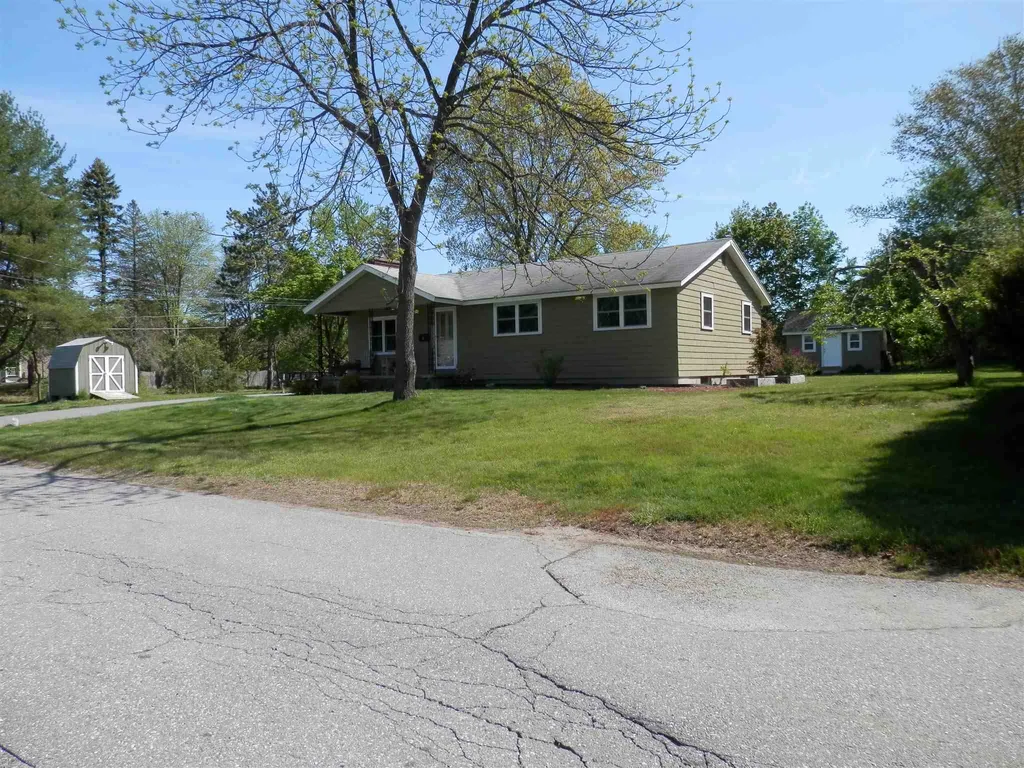 8 Lauderdale Road Chelmsford MA 01824