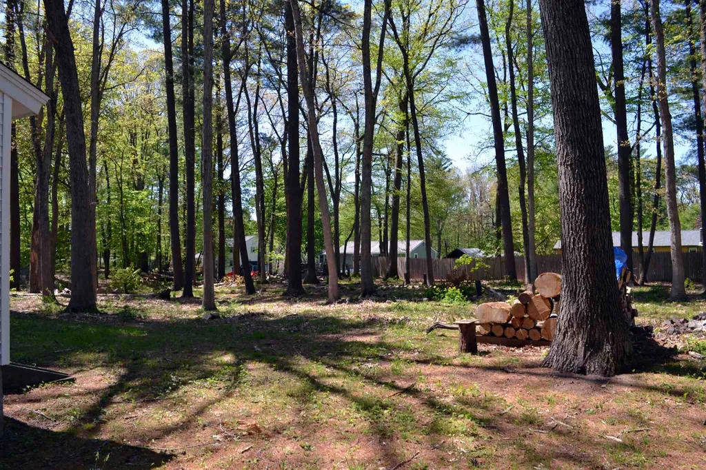 10 Lamson Drive Merrimack NH 03054