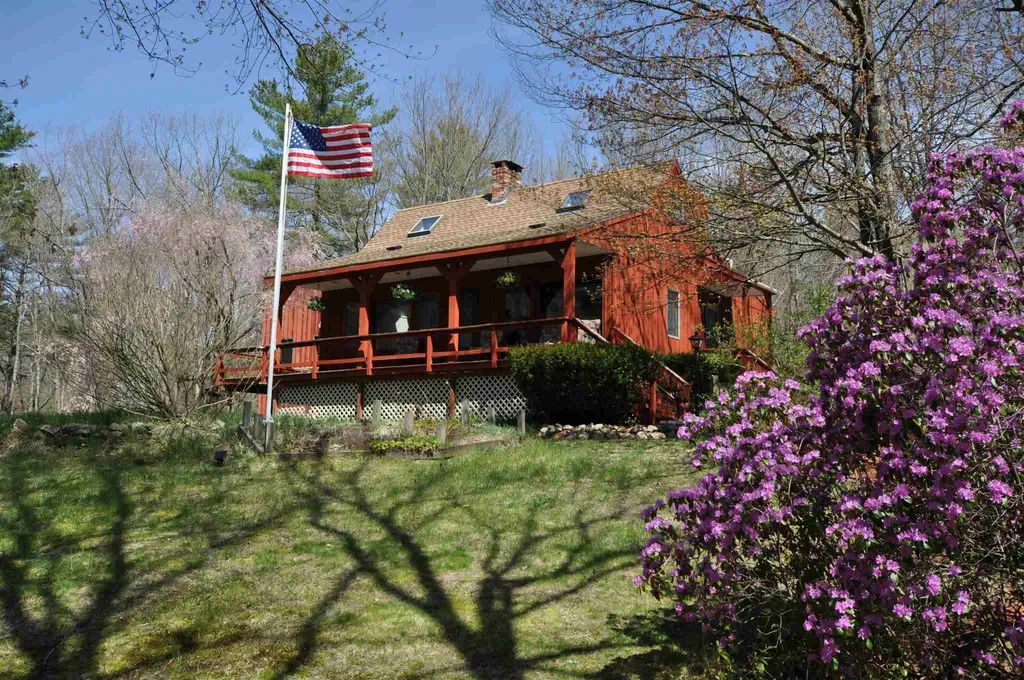 1858 Hooksett Road Hooksett NH 03106