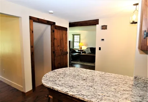 88 North Road Kingston NH 03848