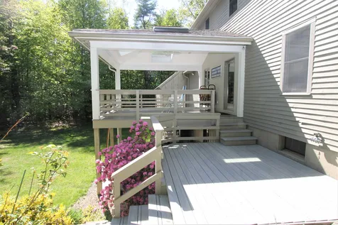 88 North Road Kingston NH 03848