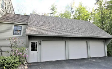 88 North Road Kingston NH 03848