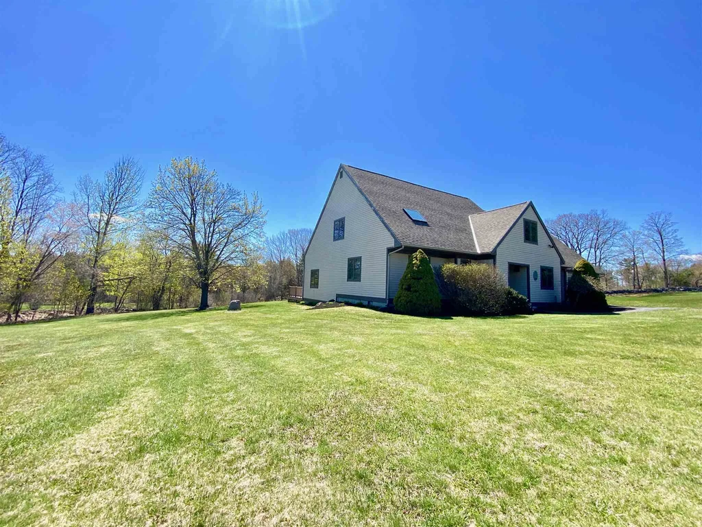 75 Clover Lane Laconia NH 03246