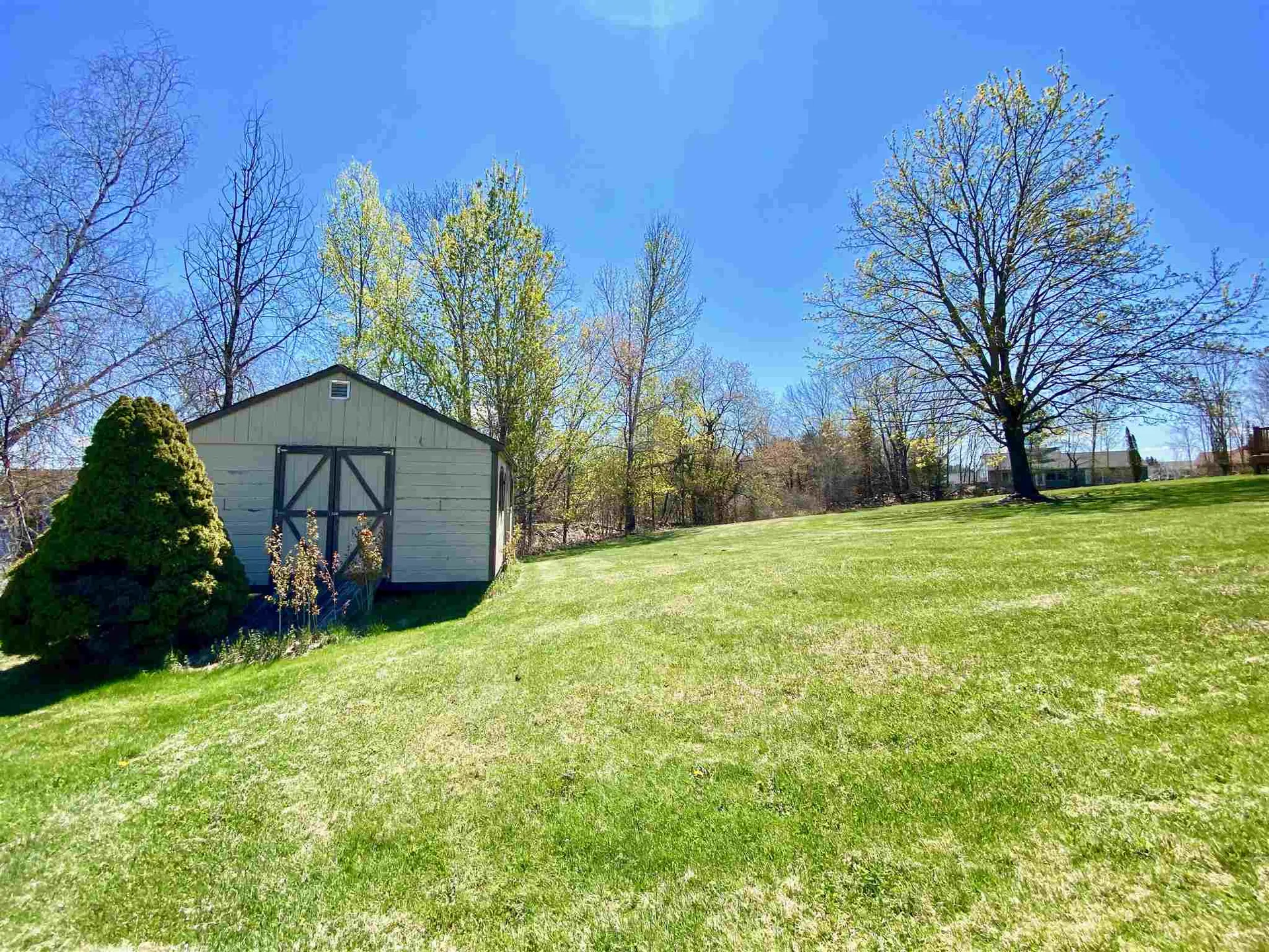 75 Clover Lane Laconia NH 03246