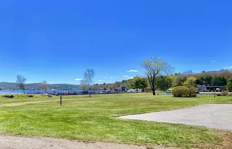 75 Clover Lane Laconia NH 03246