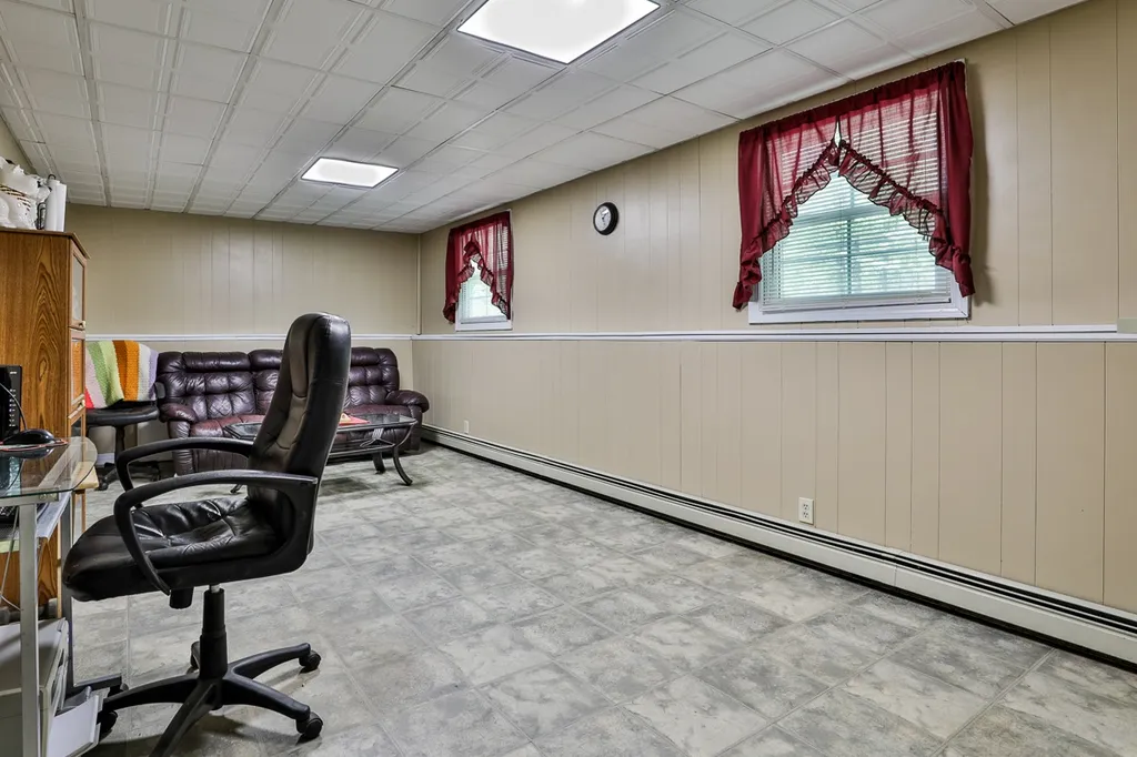 56 Palmer Road Candia NH 03034