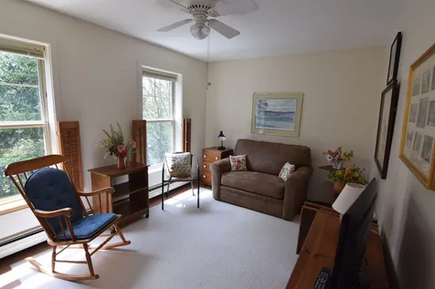 24 Clover Lane New London NH 03257