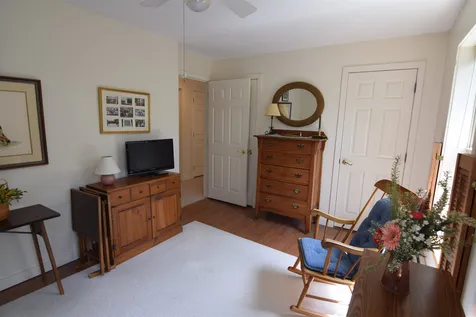 24 Clover Lane New London NH 03257