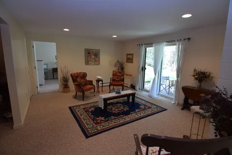 24 Clover Lane New London NH 03257