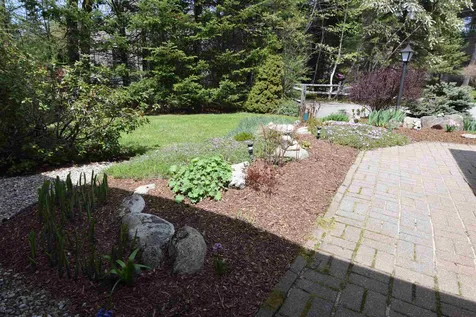 24 Clover Lane New London NH 03257