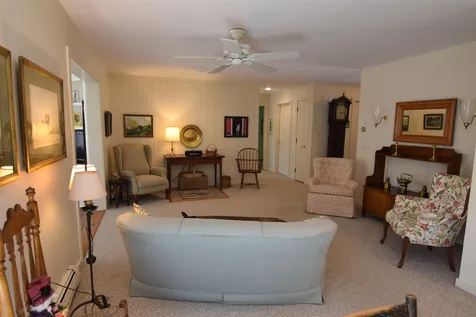 24 Clover Lane New London NH 03257