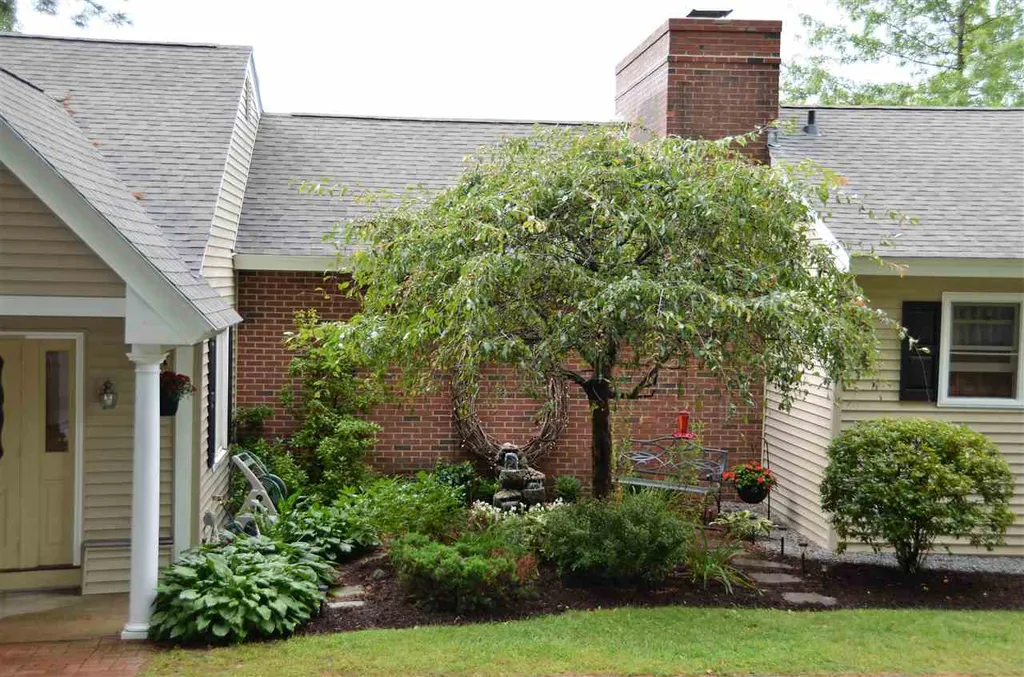 319 Lake Shore Drive Franklin NH 03235