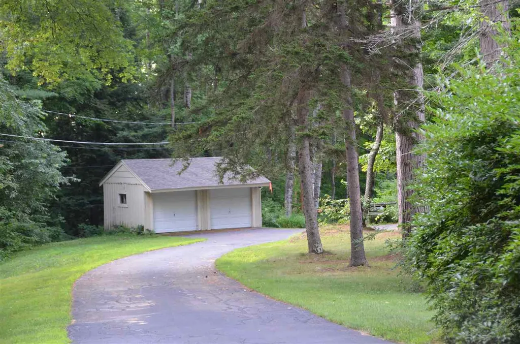 319 Lake Shore Drive Franklin NH 03235