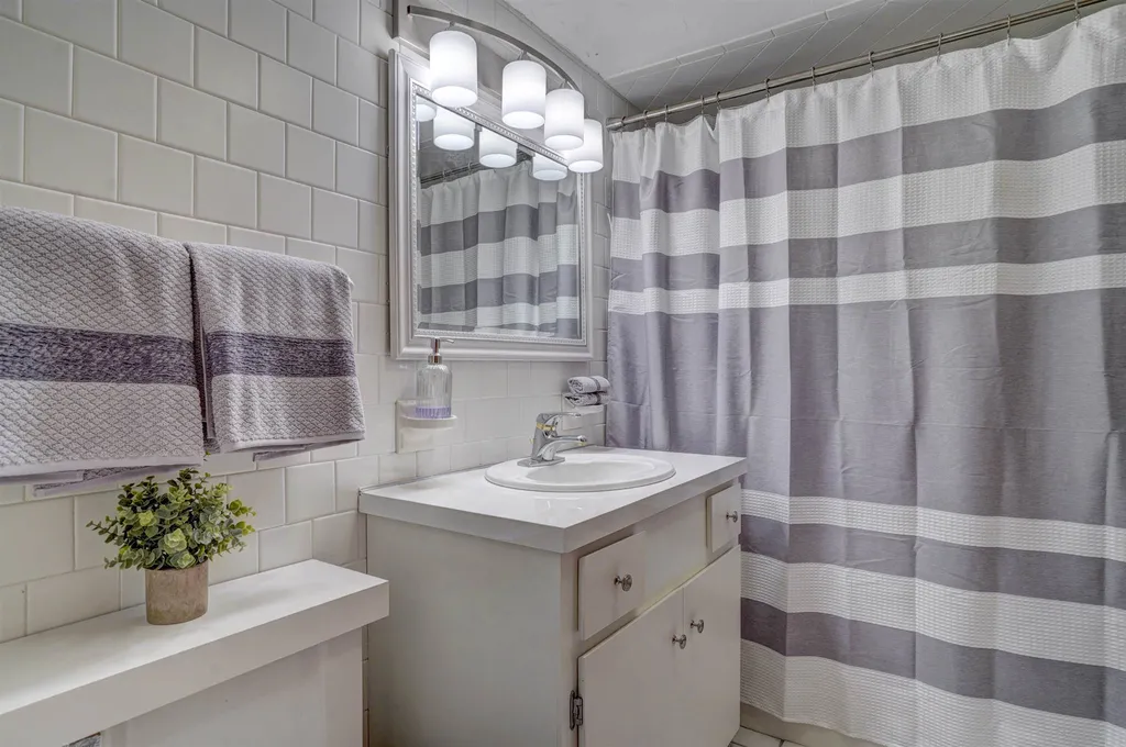 319 Lake Shore Drive Franklin NH 03235