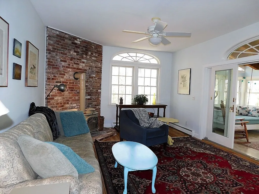 10 Thornton Lane Lee NH 03861