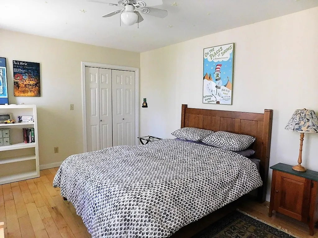 10 Thornton Lane Lee NH 03861