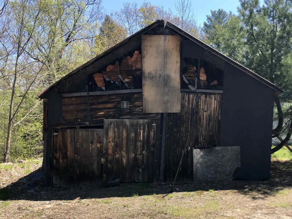 121 Mayhew Turnpike Plymouth NH 03264