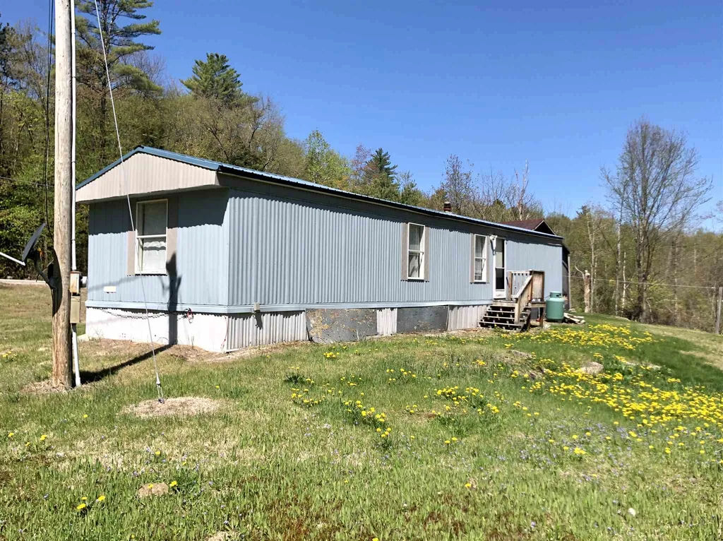 121 Mayhew Turnpike Plymouth NH 03264