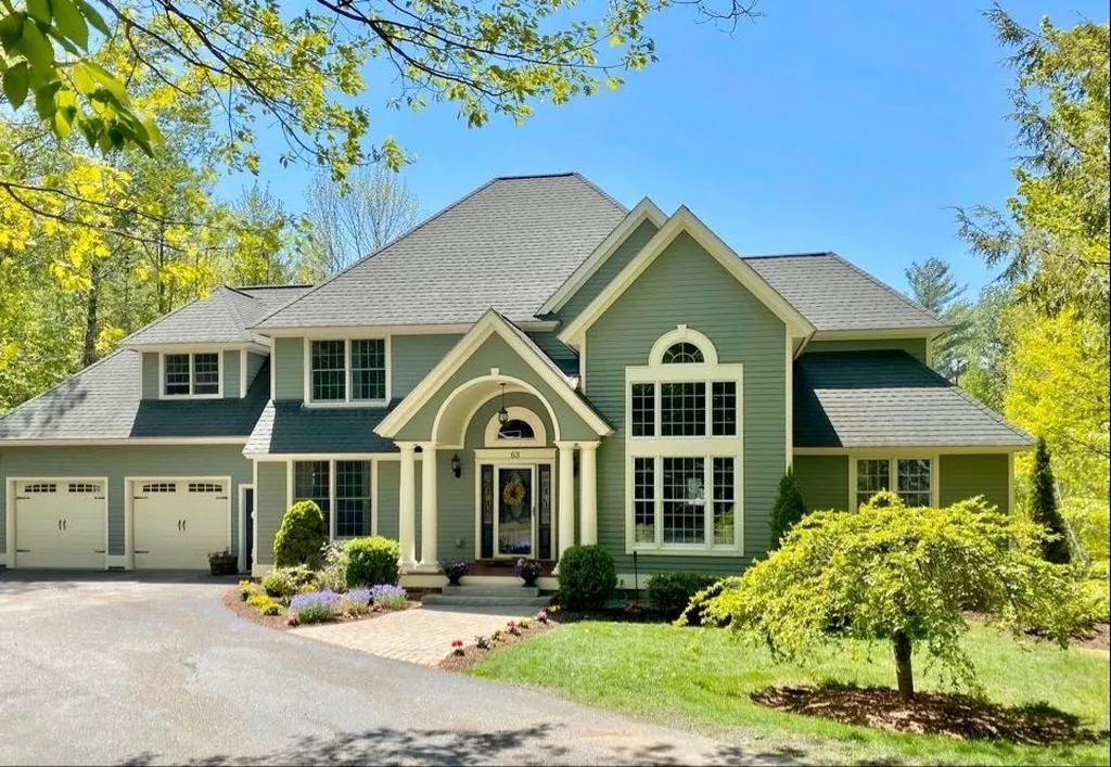 63 Sand Hill Road Gilford NH 03249