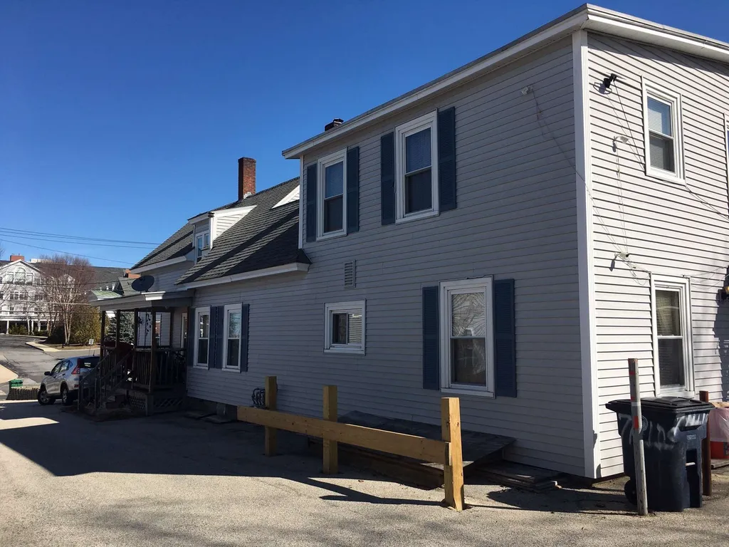 7 Allds Street Nashua NH 03060
