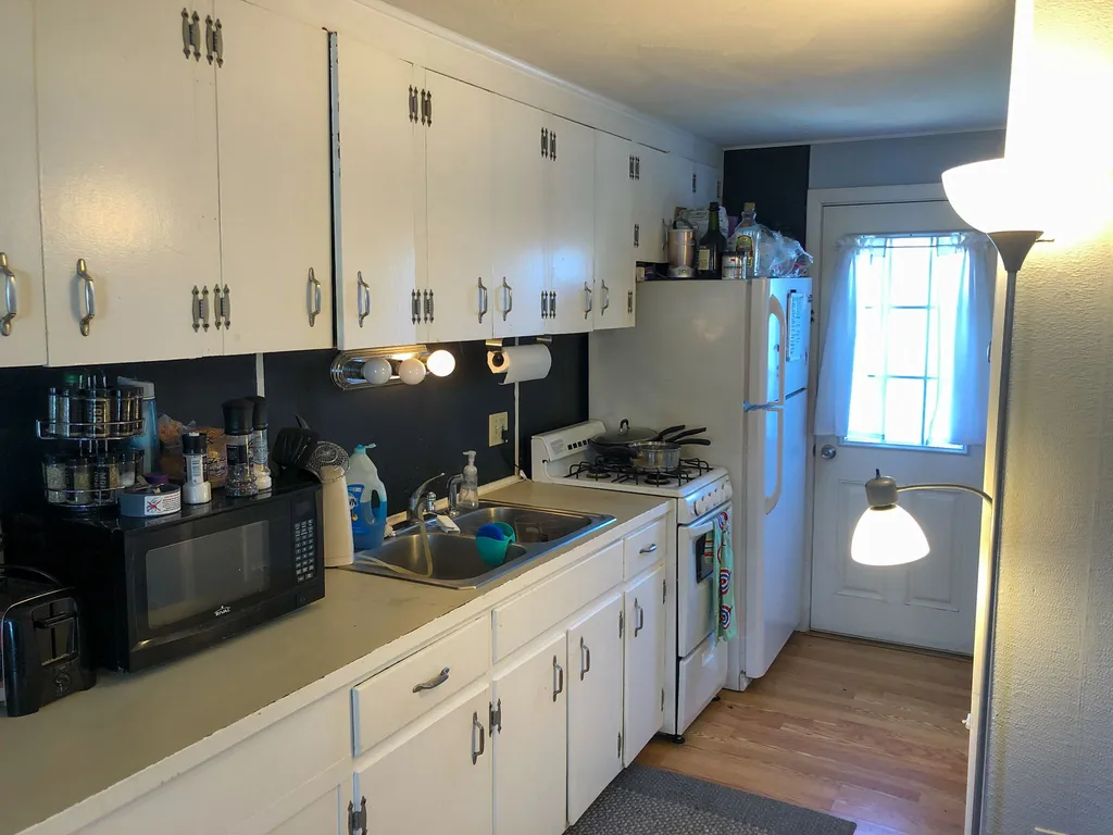 14 Gill Street Hampton NH 03842