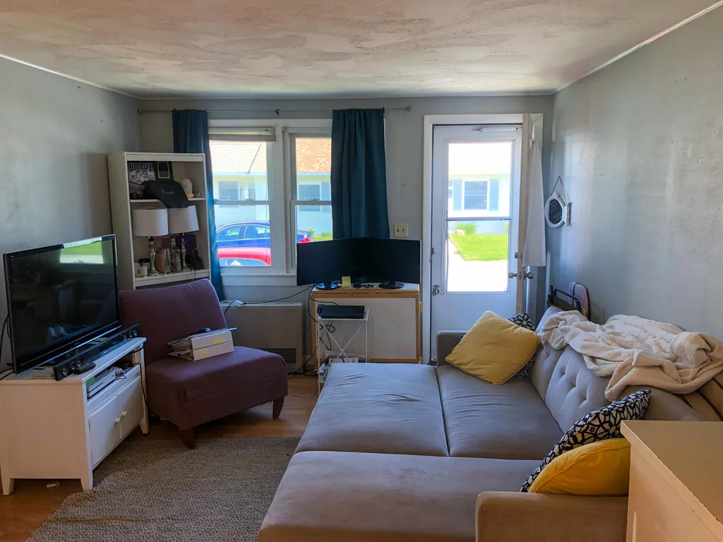 14 Gill Street Hampton NH 03842