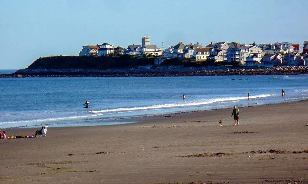 14 Gill Street Hampton NH 03842