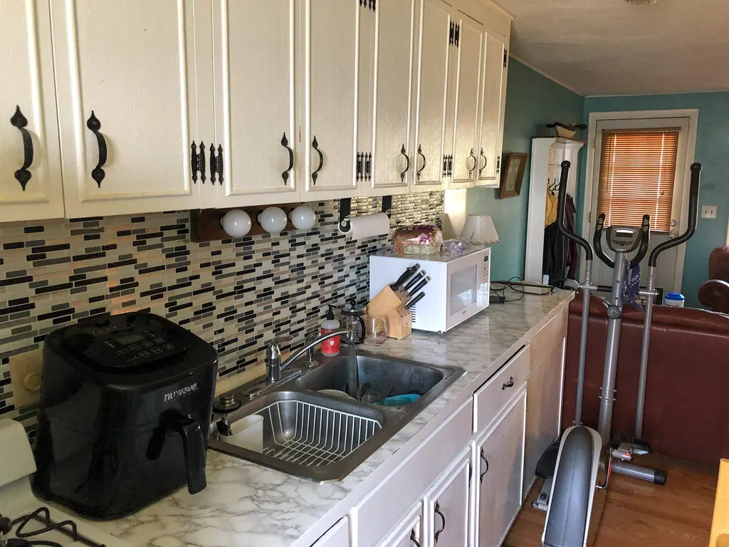 14 Gill Street Hampton NH 03842