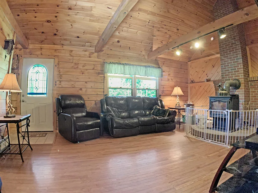 51 Jacobs Run Sheldon VT 05483