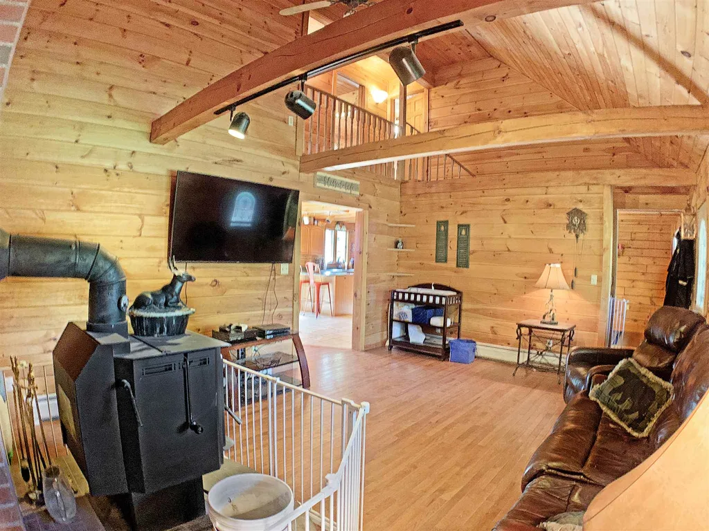 51 Jacobs Run Sheldon VT 05483