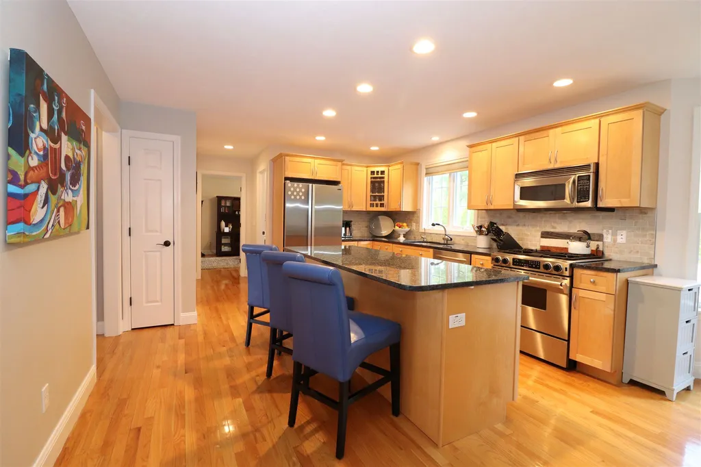 18 Sheffield Street Windham NH 03087