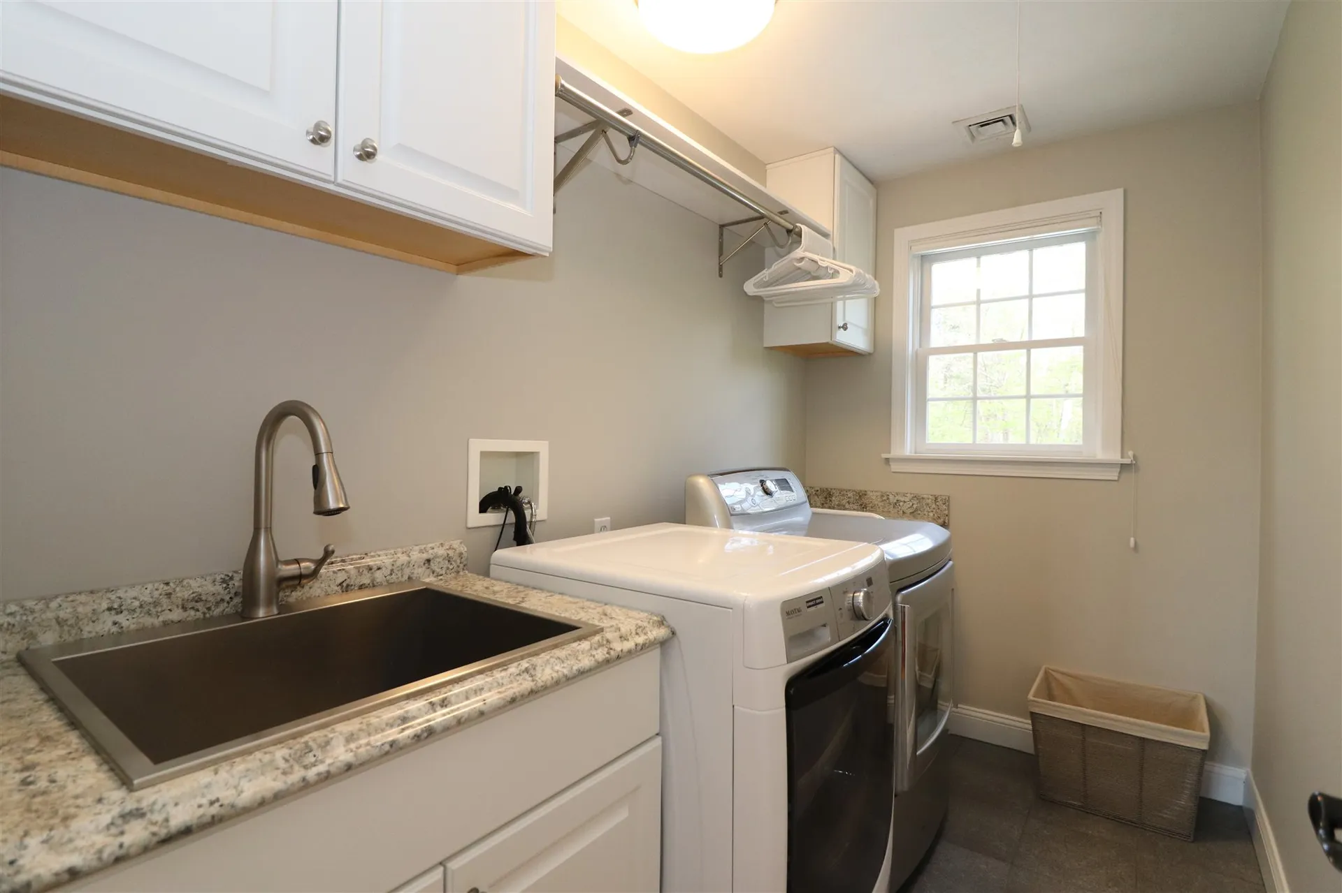 18 Sheffield Street Windham NH 03087