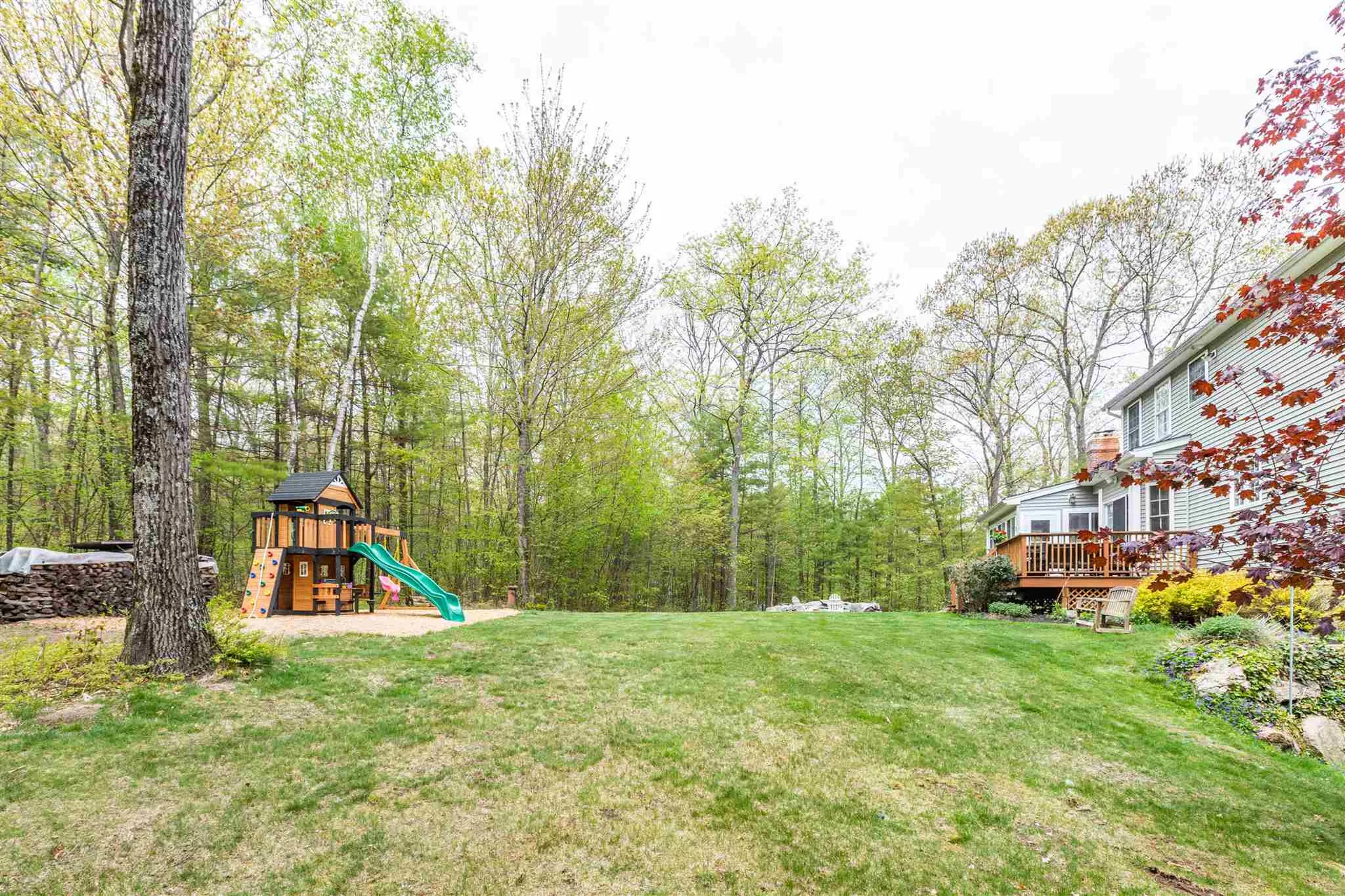 16 Hills Road Hooksett NH 03106
