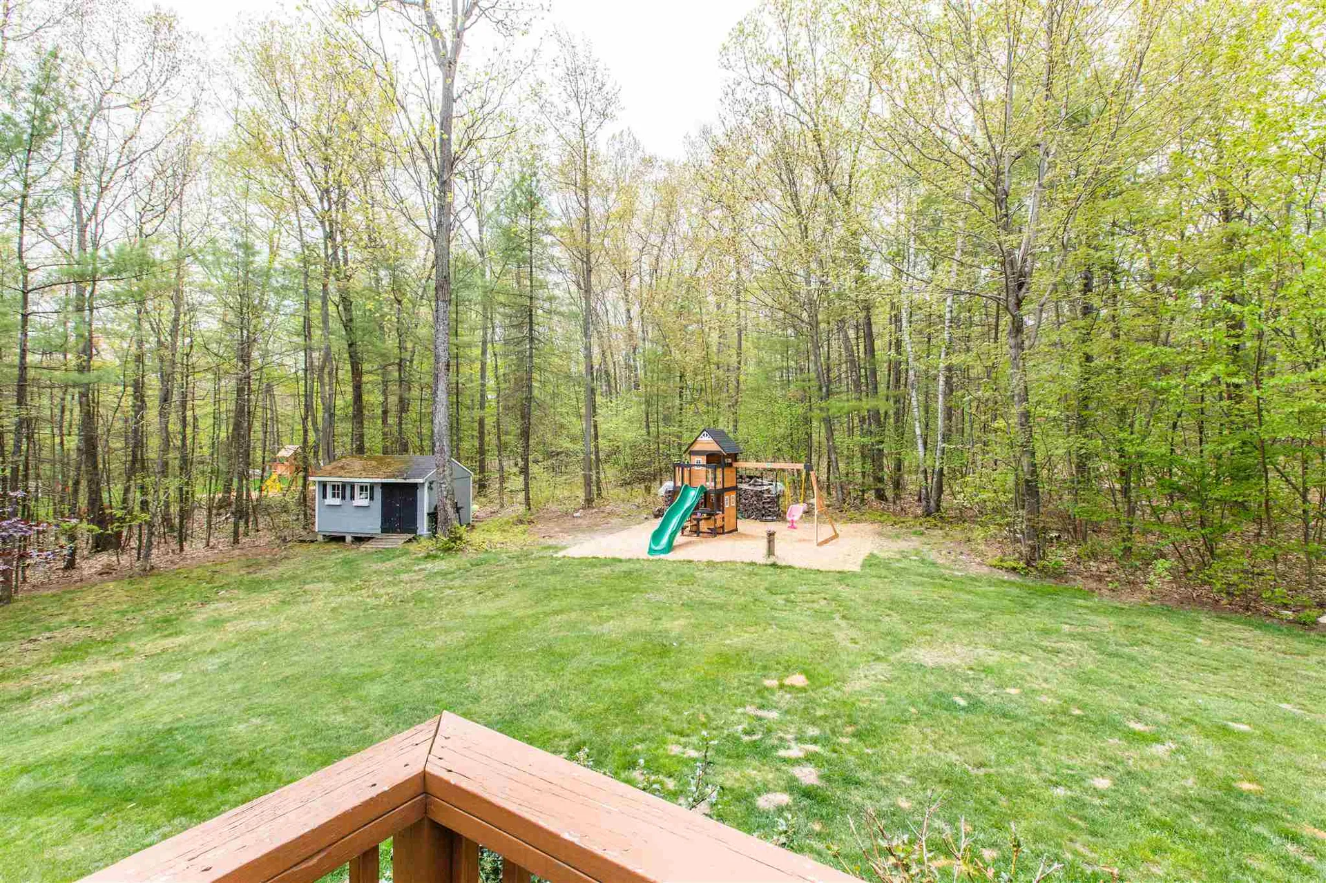16 Hills Road Hooksett NH 03106