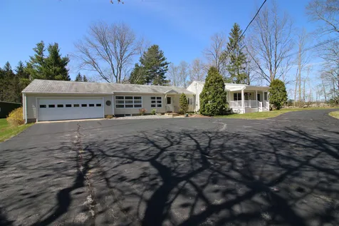661 Pickering Road Rochester NH 03867